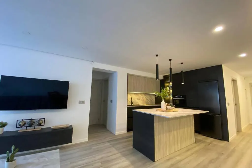 Precioso Apartamento A Estrenar En Centro De Nerja